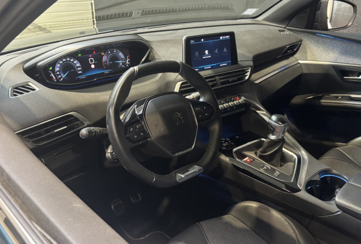 Peugeot 5008 1.5 BlueHDi 130 GT LINE 2018 / CARPLAY / CAMÉRA DE RECUL / 7 PLACES