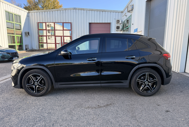 Mercedes GLA 220d 2.0 d 16V 4MATIC 8G-DCT 190 cv  AMG LINE
