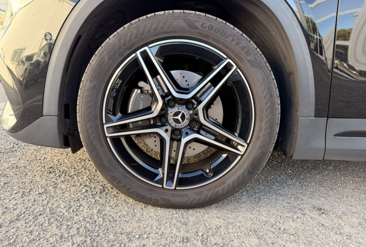 Mercedes GLA 220d 2.0 d 16V 4MATIC 8G-DCT 190 cv  AMG LINE