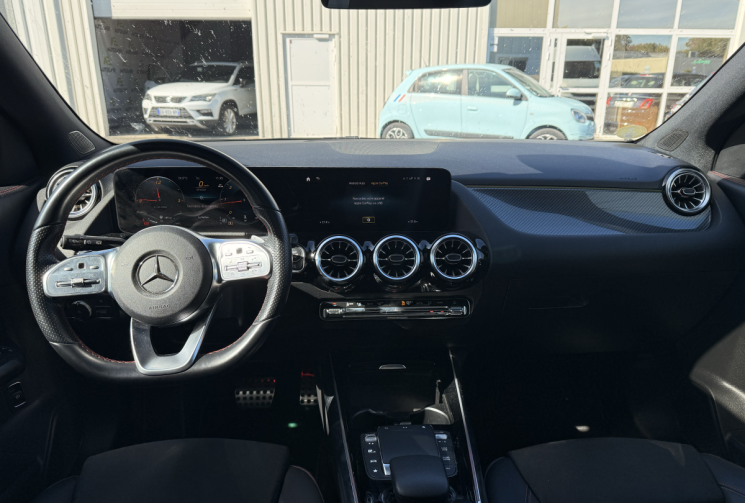 Mercedes GLA 220d 2.0 d 16V 4MATIC 8G-DCT 190 cv  AMG LINE