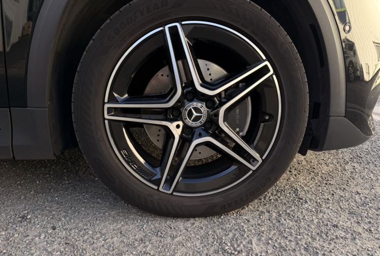 Mercedes GLA 220d 2.0 d 16V 4MATIC 8G-DCT 190 cv  AMG LINE