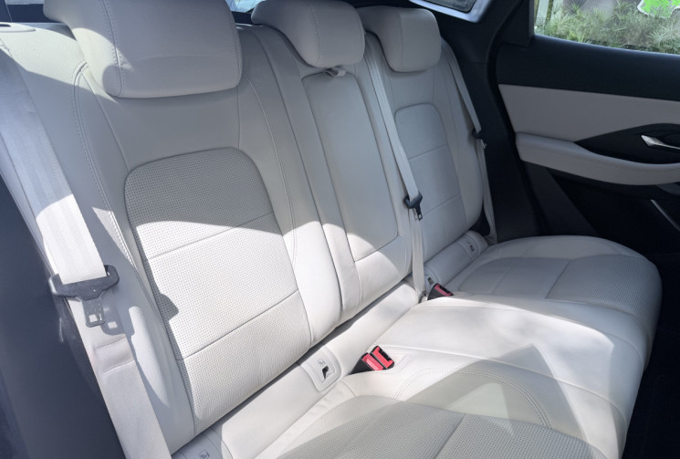Jaguar E-Pace 2.0 D150 R-Dynamic SE AWD * Français / Stock / Entretien à jour / CarPlay