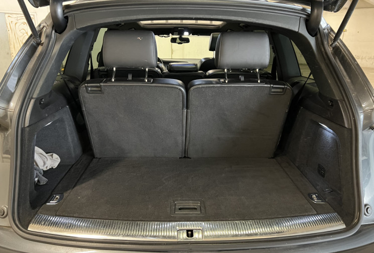 Audi Q7  S LINE 3.0 TDI 245 / Toit Ouvrant / Bose / Lift / Entretien OK