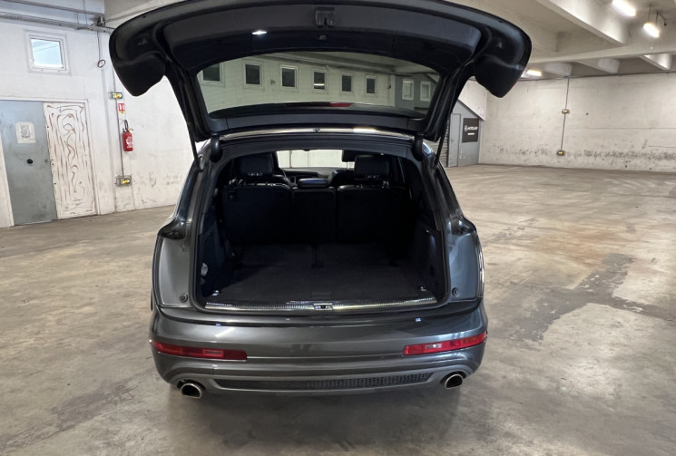 Audi Q7  S LINE 3.0 TDI 245 / Toit Ouvrant / Bose / Lift / Entretien OK