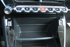 Peugeot 208 Electrique 50 kWh 136 STYLE ACHAT INTEGRAL GARANTIE 8/2031