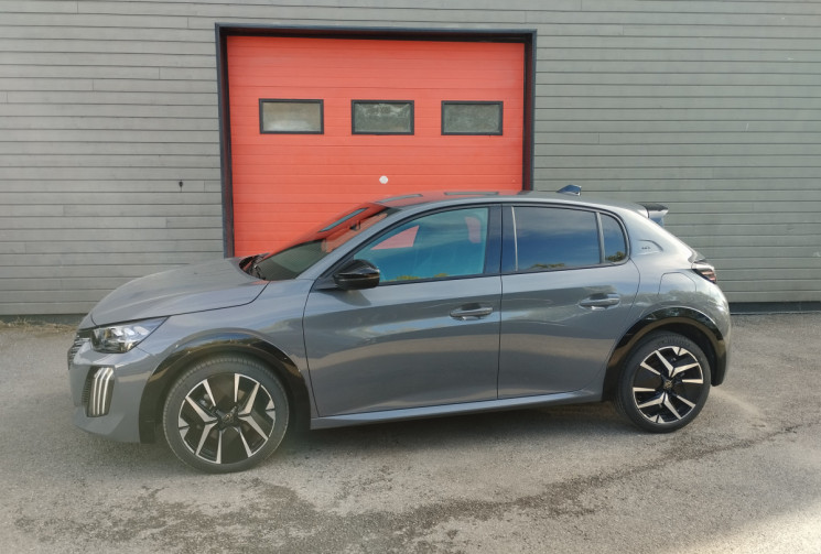 Peugeot 208 1.2 Hybrid 145 GT E-DCS6