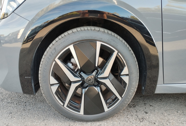 Peugeot 208 1.2 Hybrid 145 GT E-DCS6