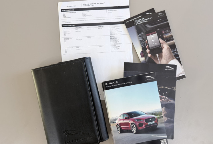 Jaguar E-Pace 2.0 D150 R-Dynamic SE AWD * Français / Stock / Entretien à jour / CarPlay
