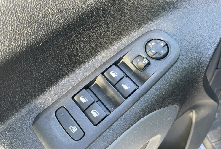 Citroën Berlingo Berlingo M BlueHDi 130 S&S EAT8 Shine *Avec attelage*