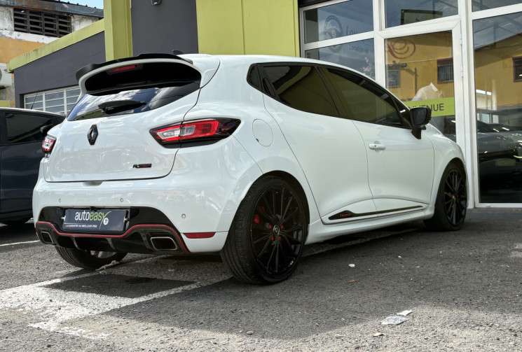 Renault Clio IV 5 Portes Phase 2 RS Trophy 1.6 T 16V EDC6 220 cv Boîte auto