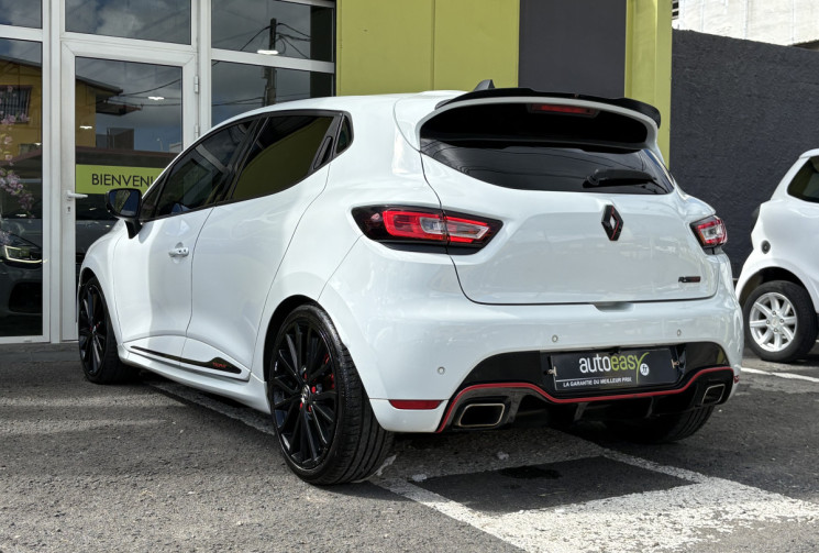 Renault Clio IV 5 Portes Phase 2 RS Trophy 1.6 T 16V EDC6 220 cv Boîte auto