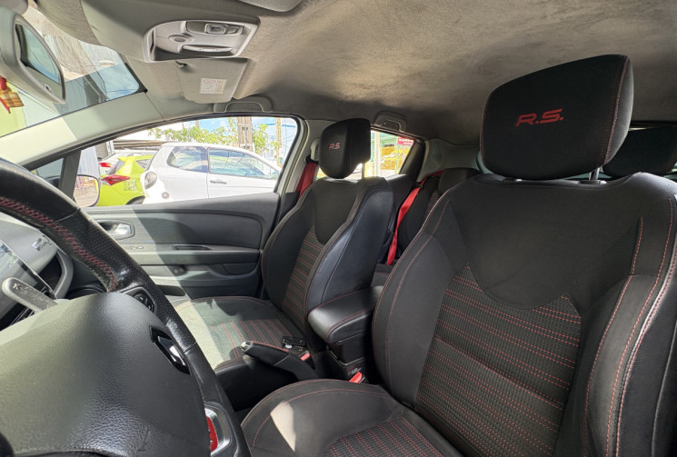 Renault Clio IV 5 Portes Phase 2 RS Trophy 1.6 T 16V EDC6 220 cv Boîte auto