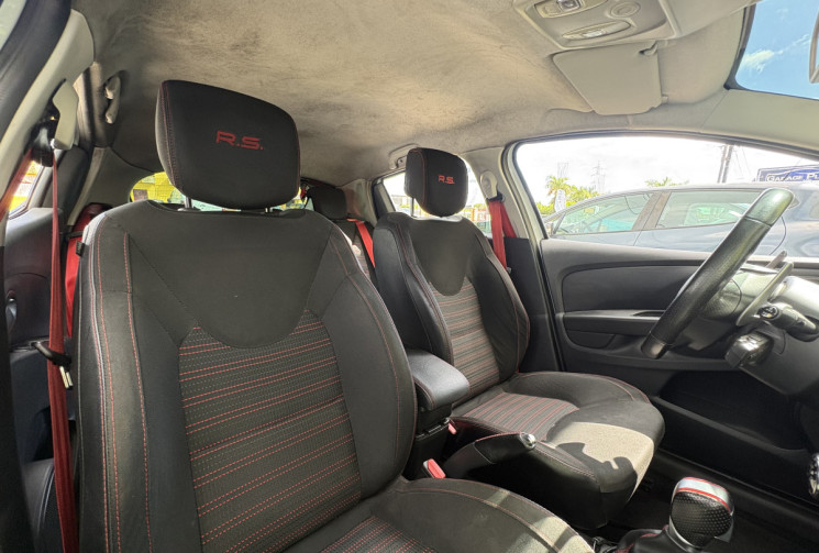 Renault Clio IV 5 Portes Phase 2 RS Trophy 1.6 T 16V EDC6 220 cv Boîte auto