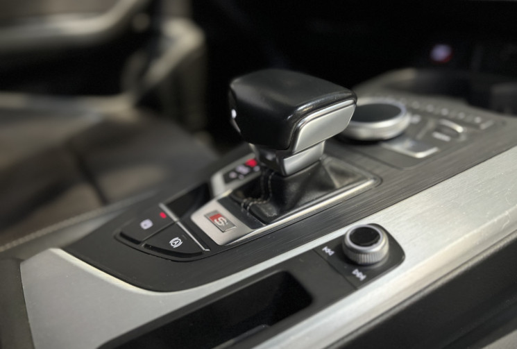 Audi S4 3.0 TDI 347 ch Limousine Quattro / Boîte automatique Tiptronic 8 / Hybride