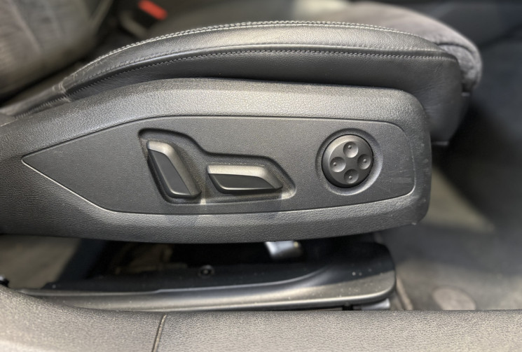 Audi S4 3.0 TDI 347 ch Limousine Quattro / Boîte automatique Tiptronic 8 / Hybride