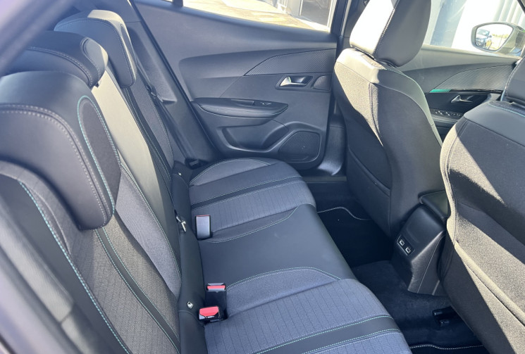 Peugeot 2008 1.5 Blue HDI 130 ALLURE EAT8