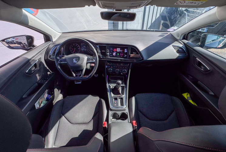 SEAT Leon LEON 1.4 TSI 125 FR 5P LED CarPlay