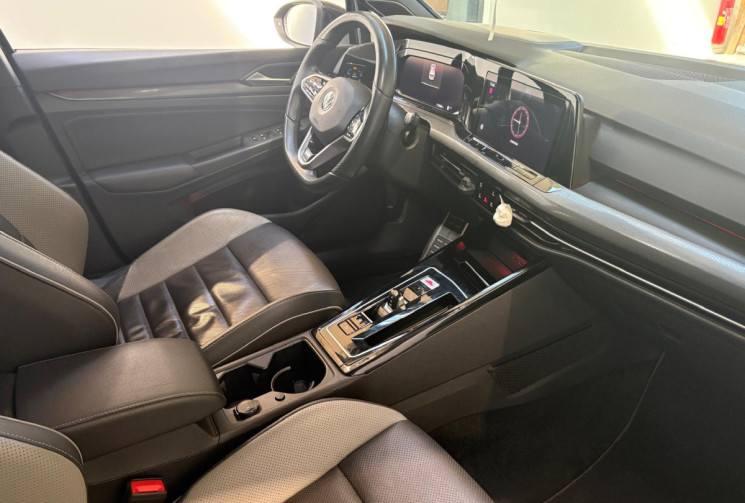 Volkswagen Golf 8 (VIII) GTD 2.0 TDI 200 CV FULL OPTIONS FULL ENTRETIEN VOLKSWAGEN 