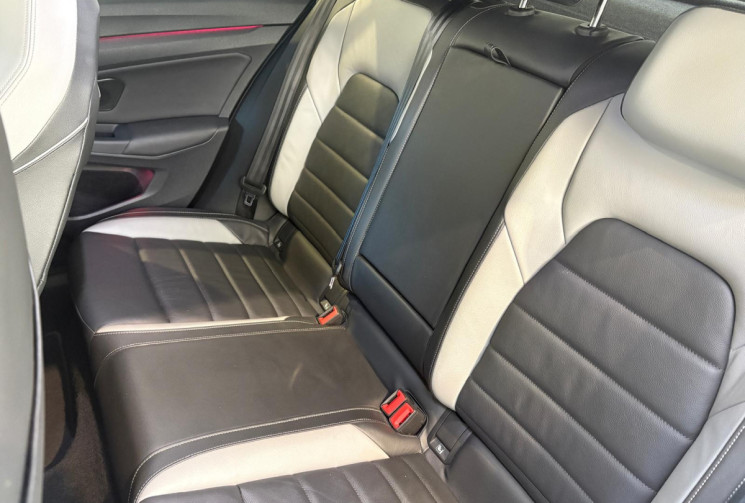 Volkswagen Golf 8 (VIII) GTD 2.0 TDI 200 CV FULL OPTIONS FULL ENTRETIEN VOLKSWAGEN 