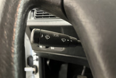 Mercedes 190 1.8 Autoradio + Antenne électrique + Hauts-parleur avant 