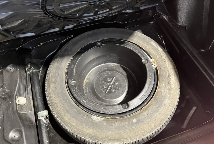 Mercedes 190 1.8 Autoradio + Antenne électrique + Hauts-parleur avant 
