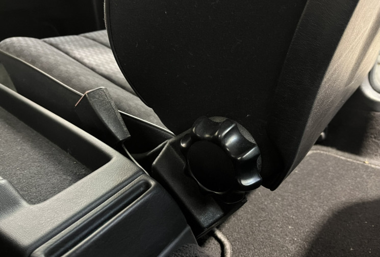 Mercedes 190 1.8 Autoradio + Antenne électrique + Hauts-parleur avant 