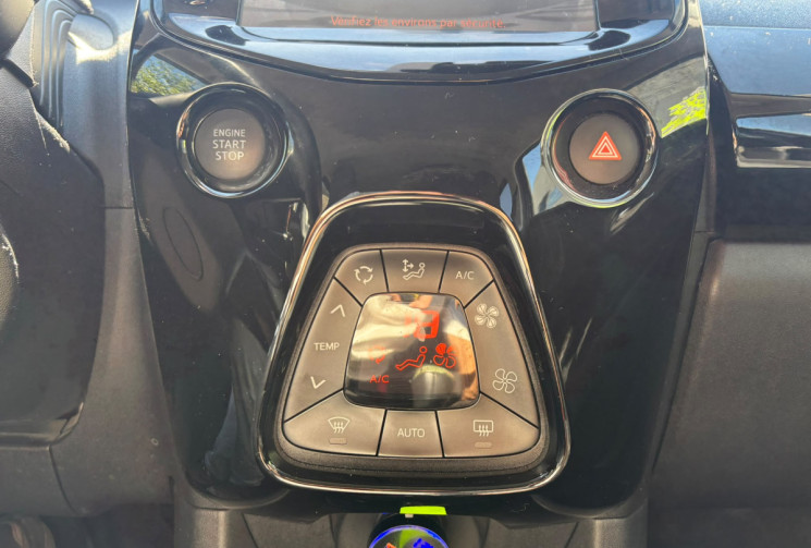 Peugeot 108 1.0  VTI 72 CV COLLECTION / 15000 KMS /  MOTEUR TOYOTA  A CHAINE /  SUIVI OK / 1ERE MAIN