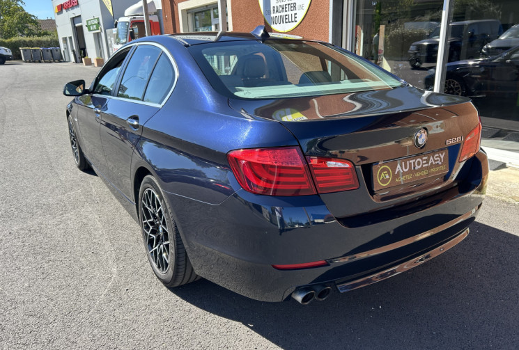 BMW Série 5 528i (F10) Luxury 3.0 24V 258 cv BVA