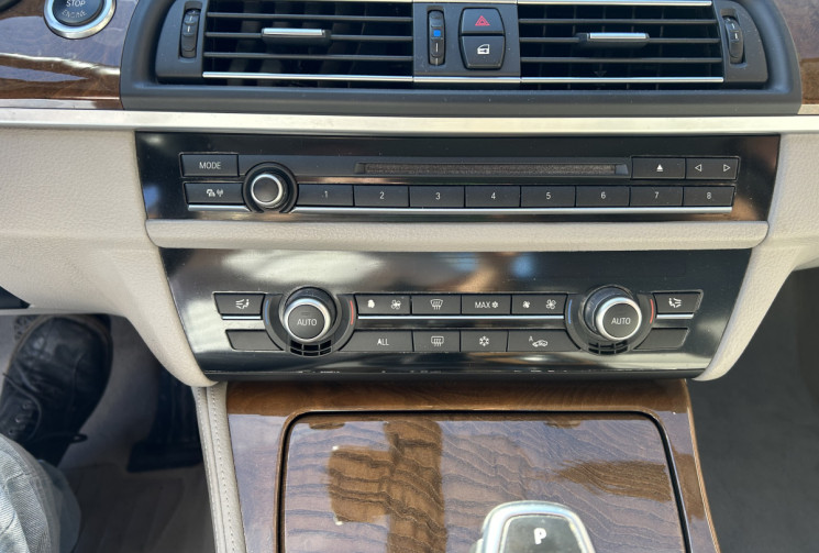 BMW Série 5 528i (F10) Luxury 3.0 24V 258 cv BVA