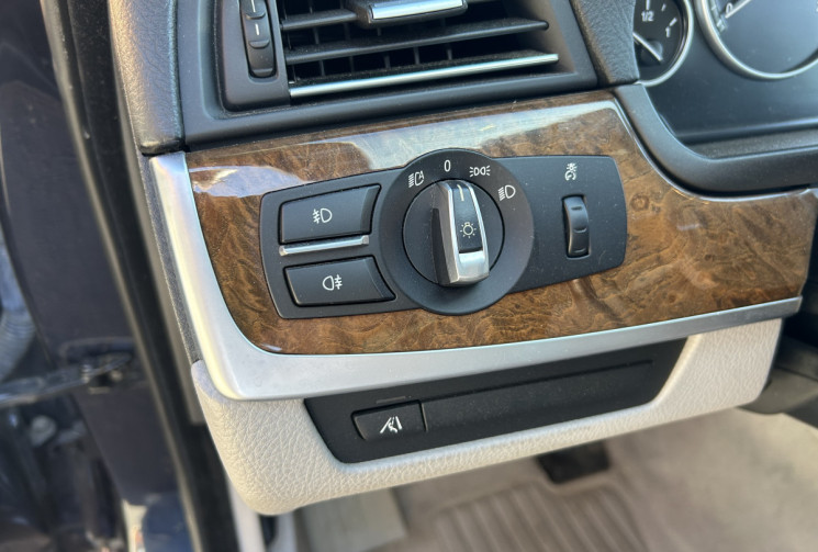 BMW Série 5 528i (F10) Luxury 3.0 24V 258 cv BVA