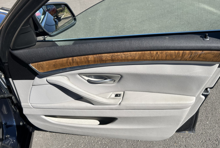 BMW Série 5 528i (F10) Luxury 3.0 24V 258 cv BVA