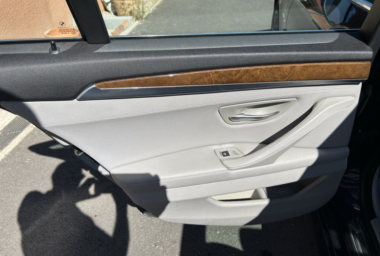 BMW Série 5 528i (F10) Luxury 3.0 24V 258 cv BVA