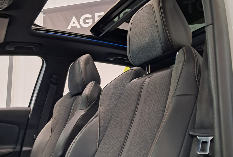 Peugeot 3008 1.5 BlueHDi 130  GT Line  EAT8  - TOUTES OPTIONS - DISTRI OK - ENTRETIEN SUIVI -