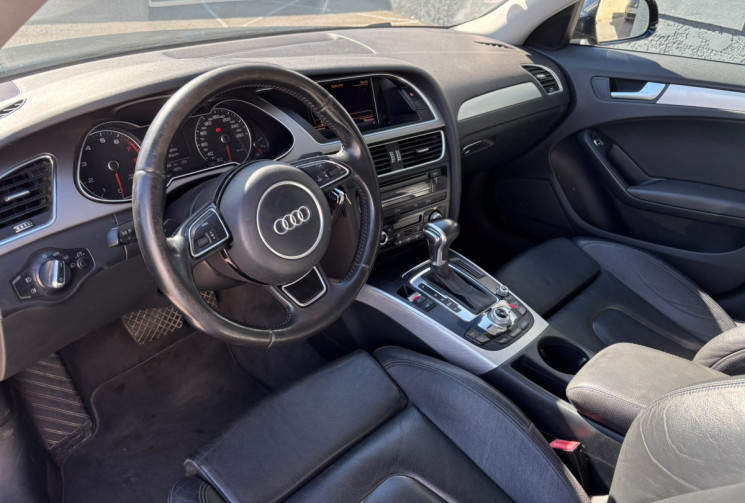 Audi A4 1.8 TFSI 170 CV AMBITION LUXE BOITE AUTO / EXCELLENT ÉTAT / RÉVISÉE / GARANTIE / CT OK 