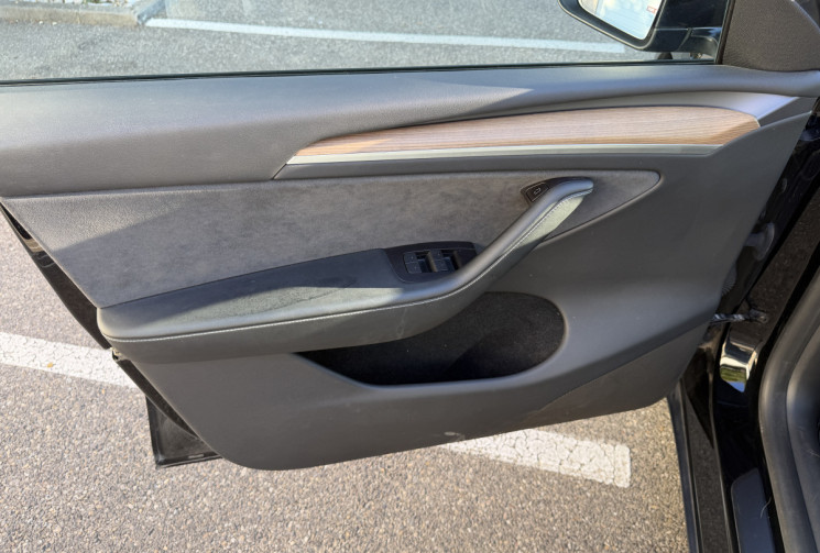 Tesla Model Y Performance AWD 534 ch 92% SOH Française 1ière main