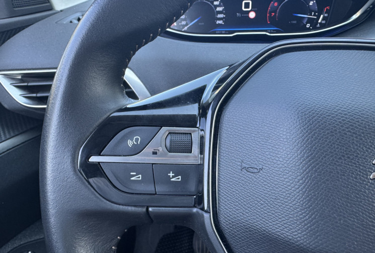 Peugeot 3008 II 1.2 THP 12V GPF S&S 130CH STYLE / FAIBLE KILOMETRAGE