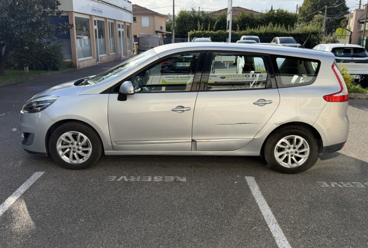 Renault GRAND SCENIC 1.6 dCi 130 ch energy Expression eco² 7 places