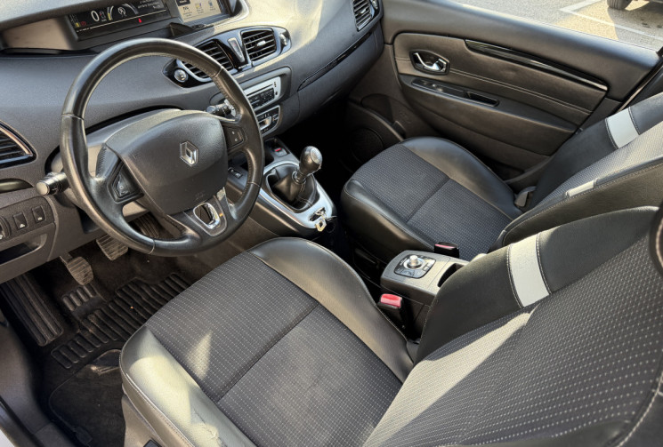 Renault GRAND SCENIC 1.6 dCi 130 ch energy Expression eco² 7 places