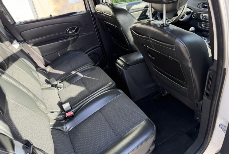 Renault GRAND SCENIC 1.6 dCi 130 ch energy Expression eco² 7 places