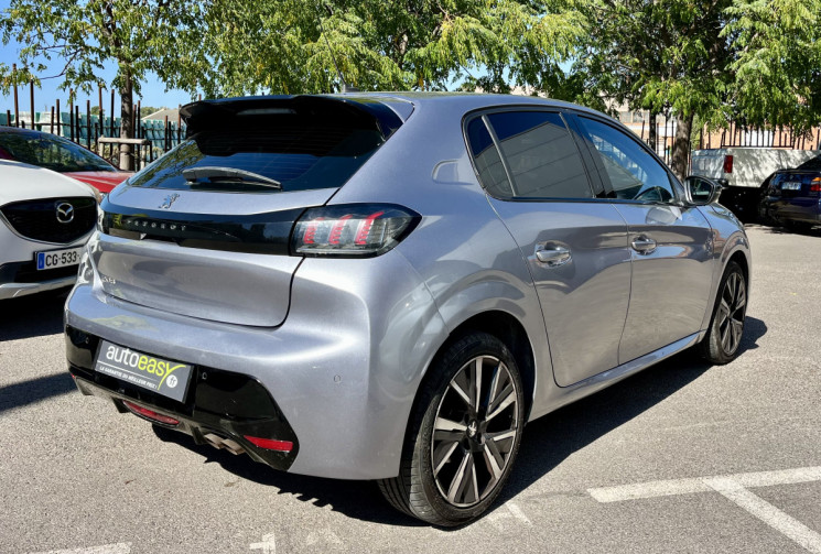 Peugeot 208 GT-Line 130cv EAT8 / Tres bon état 