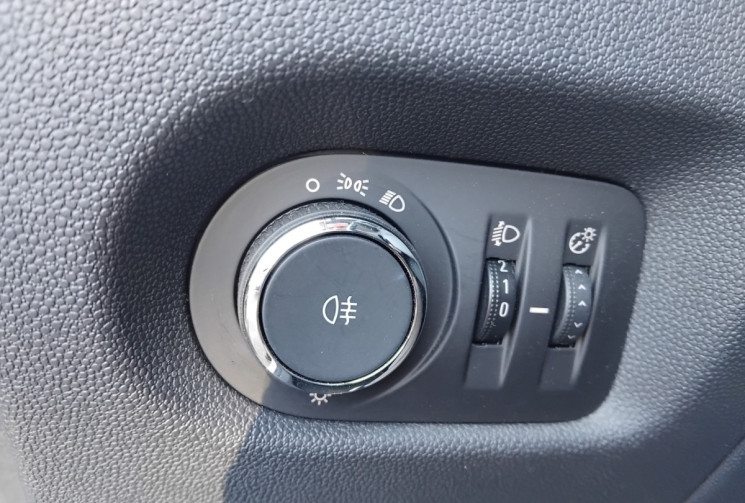 Opel Corsa Phase 2 1.0 i  65 cv - Première Main