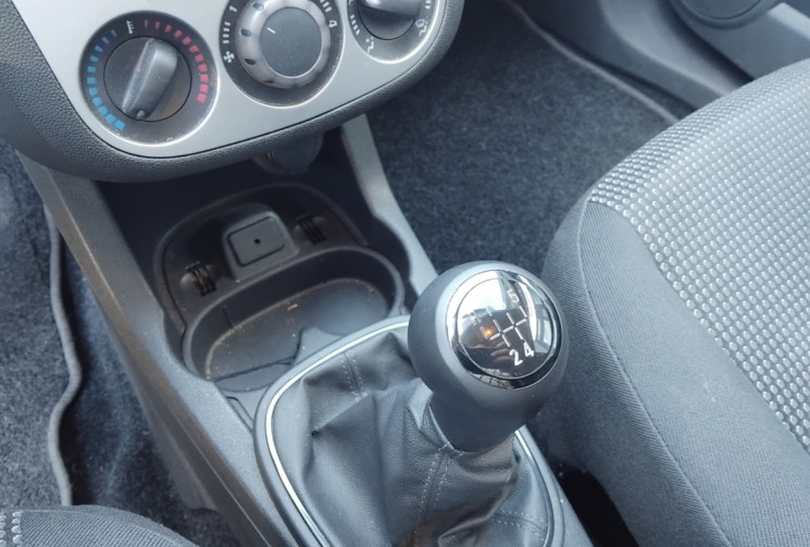 Opel Corsa Phase 2 1.0 i  65 cv - Première Main