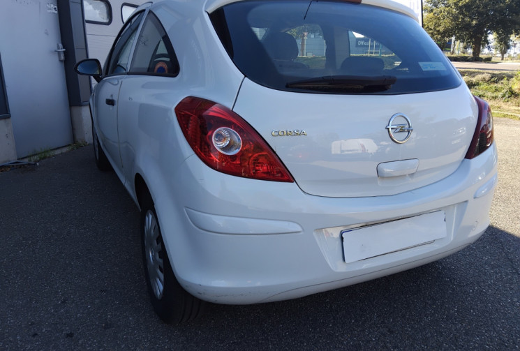 Opel Corsa Phase 2 1.0 i  65 cv - Première Main