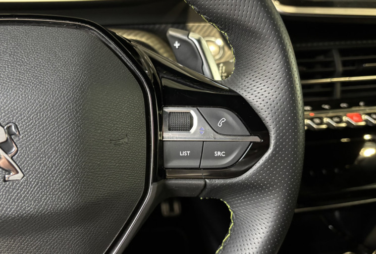 Peugeot 2008 1.5 BlueHDi 130 EAT8 GT 2022 / CARPLAY / CAMÉRA RECUL / i-COCKPIT 3D