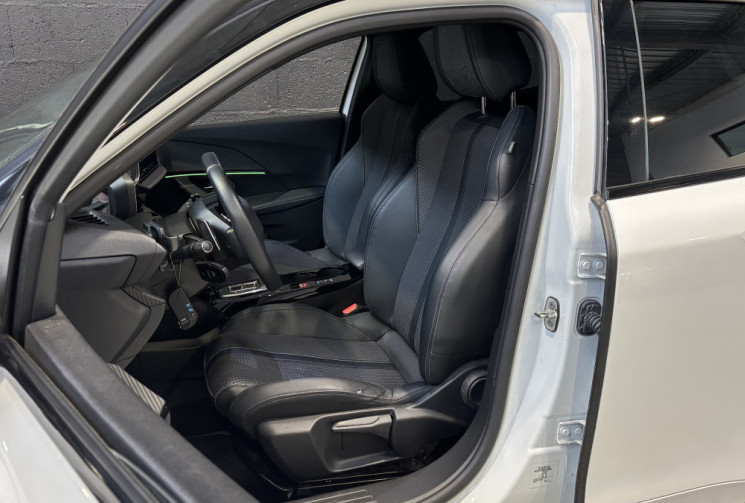 Peugeot 2008 1.5 BlueHDi 130 EAT8 GT 2022 / CARPLAY / CAMÉRA RECUL / i-COCKPIT 3D