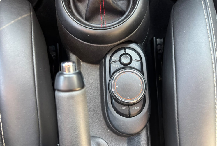 Mini MINI 5 PORTES 211 CV JCW / PACK JOHN COOPER WORKS / SUIVI OK / 5 PORTES