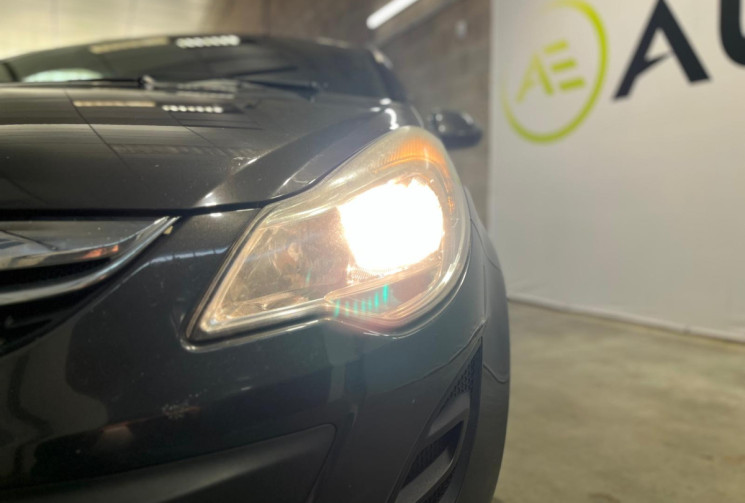 Opel Corsa 1.4 L 100 ch GRAPHITE - MOTEUR A CHAINE