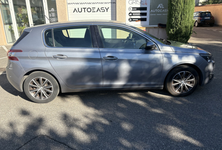 Peugeot 308 Allure 1.6 HDI 115 ch / Historique complet / Caméra de recule