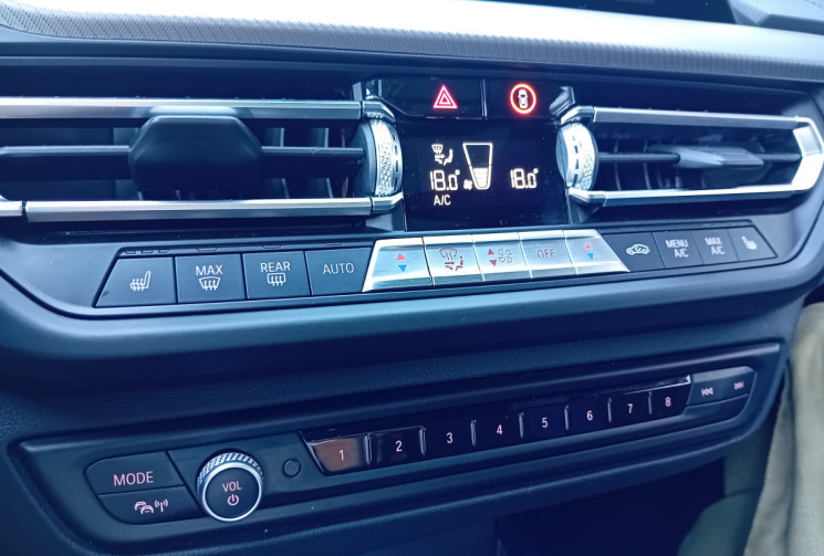 BMW Série 1 M135iA xDrive 306 ch - Toit Ouvrant -