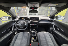 Peugeot 2008 II (P24E) 5HB Phase 2 1.2 12V S&S 100 cv  Allure // Première main // Quasi neuf 
